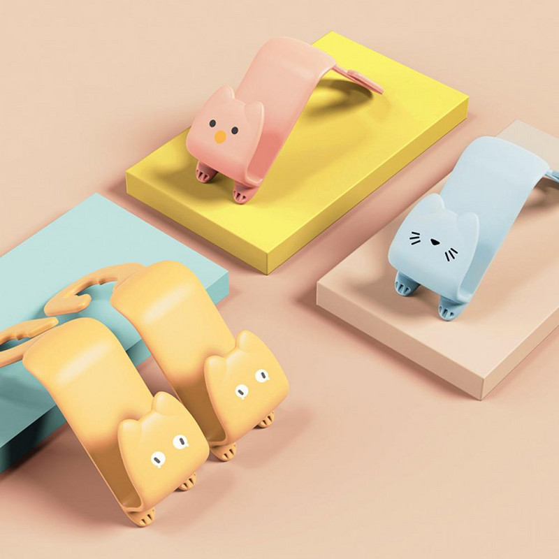 2 tk autohoidik Kasulik keskkonnasõbralik kaasaskantav peatoe kinnitushoidik riiete jaoks Autoistme konks Autoistme konks