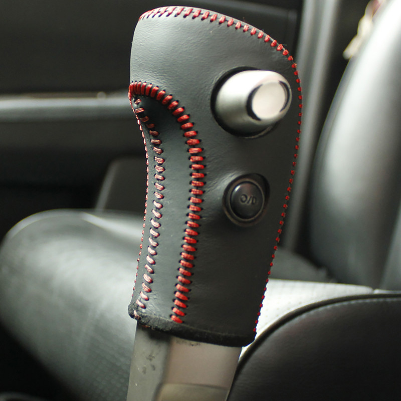 Kézzel varrott fekete valódi bőr autós sebességváltó gomb burkolatok Nissan Tiida 2005-2009 automatikus autós sebességváltó fej váltó nyakörveihez