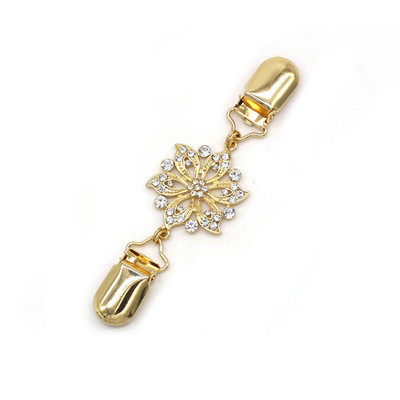 1 DB Retro Cardigan Clip Cape Kendő ing Pulóver Gallér Duck Clip Pearl Strasszos Blúz Csat Ruházat Dekoráció Bross Pin