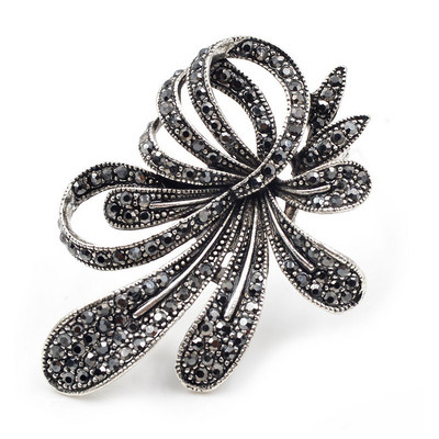 CINDY XIANG Rhinestone Black Flower Brooches for Women Vintage Antique Pin Elegant Exquisite Broches New Year Gift