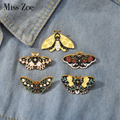 Флорален молец Пеперуда Емайлирани игли Персонализирани брошки за насекоми Значки за ревери Готическа луна Природа Бижута Подарък за деца Приятели