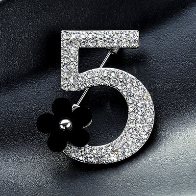 Broșe CC cu flori de perle de modă de lux pentru îmbrăcăminte pentru femei Broșă numărul 5 Cadou pentru prietenă Accesorii pentru bijuterii