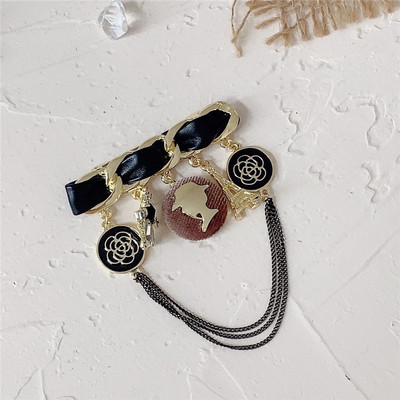 Broșe CC cu flori de perle de modă de lux pentru îmbrăcăminte pentru femei Broșă numărul 5 Cadou pentru prietenă Accesorii pentru bijuterii