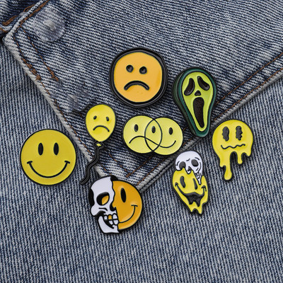 Kaukolės ženkleliai Emalio segtukai Moterims Anime Smiley Pins Metaliniai sagės Emalio ženkleliai ant drabužių Siaubo Deadpool Avataro ženkleliai