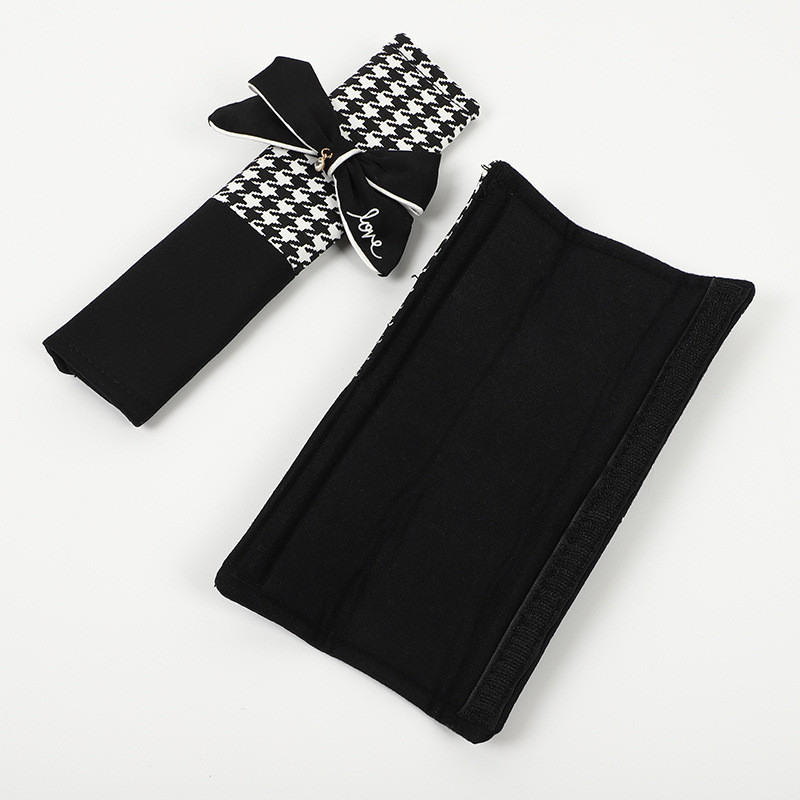 1 komplekti klassikaline ruuduline Bowknot auto turvavööpadi Four Seasons universaalne auto roolikate naiste autotarvikud