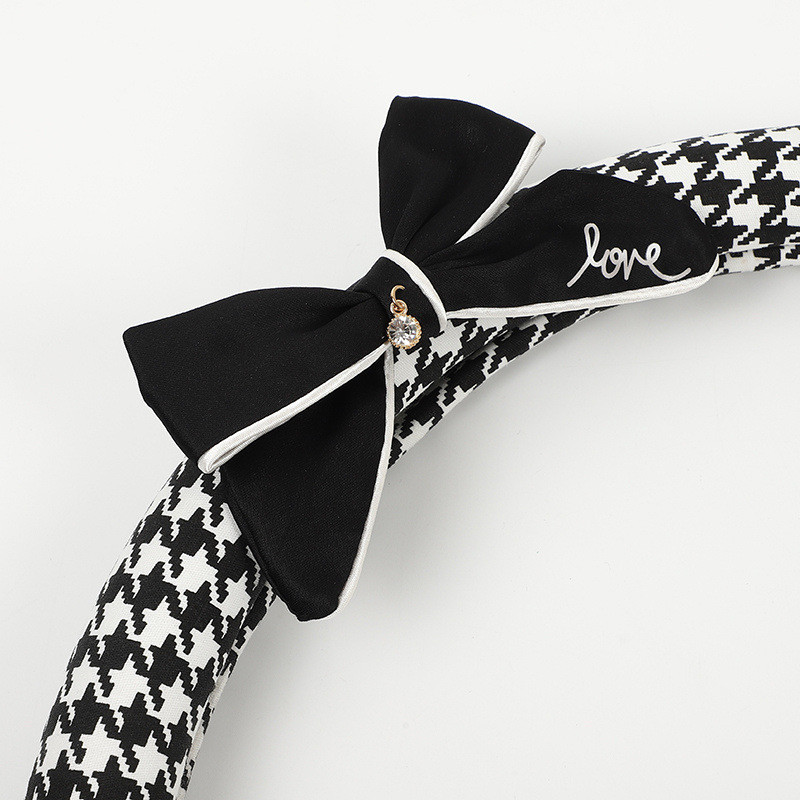 1 komplekti klassikaline ruuduline Bowknot auto turvavööpadi Four Seasons universaalne auto roolikate naiste autotarvikud