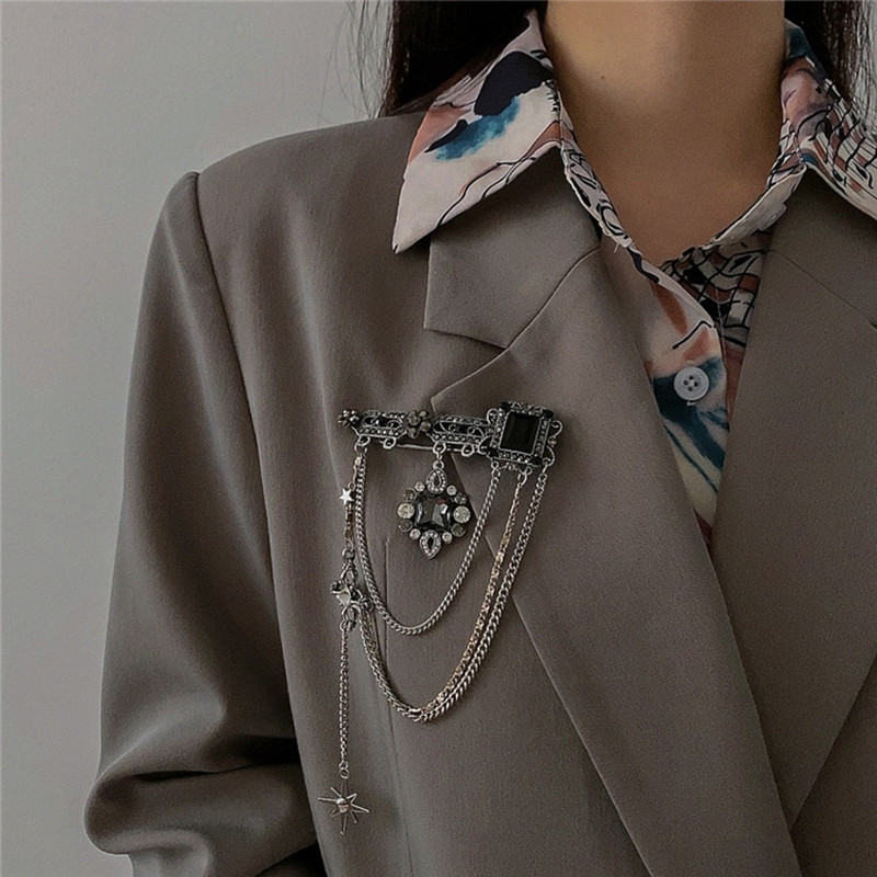 Broșă cu pandantiv cu ciucuri întunecate pentru bărbați și femei, broșe vintage cu strasuri, baroce, punk, stați, gotice, Harajuku, bijuterii de stradă