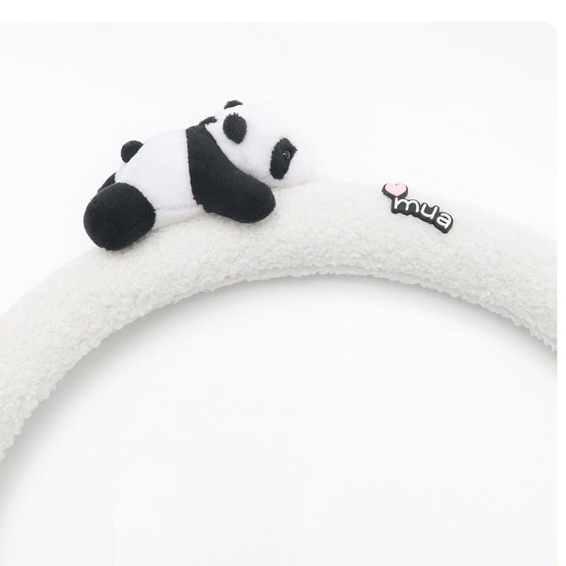 Mielas animacinis filmas Panda Doll Plush Universalus automobilio vairo dangtelis, automatinis saugos diržo dangtelis, imituojantis avienos vilną, žieminiai automobilių priedai
