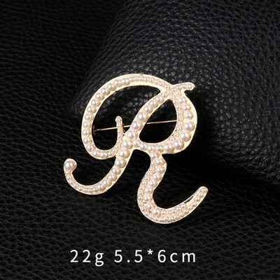 Litere engleze AZ Perla Broșă Metal Alfabet Latin Pin Accesorii pentru cămașă pentru costum de femei Corsaj Personalizare nume DIY