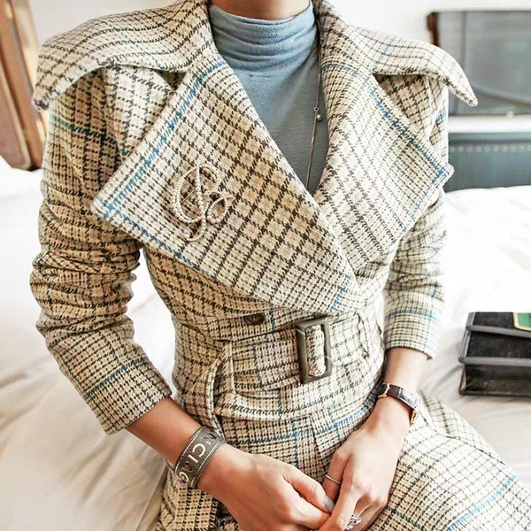 Litere engleze AZ Perla Broșă Metal Alfabet Latin Pin Accesorii pentru cămașă pentru costum de femei Corsaj Personalizare nume DIY