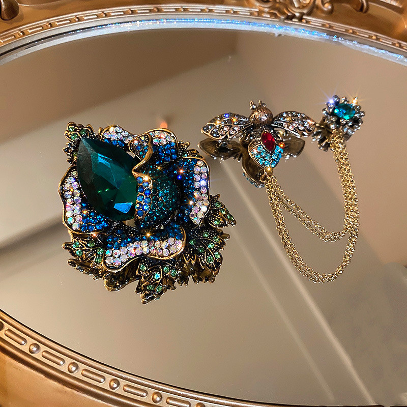 Vintage Dainty Puni cvjetni broševi od kamenčića za žene Luksuzni šareni medvjed, dugi broš s kićankama, osobni dodaci