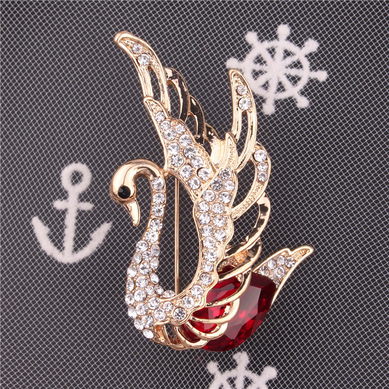 Broșe de primăvară Broșe noi de lebădă de cristal pentru femei Ace nobile elegante Rochie cu stras Corsaj de petrecere Bijuterii de culoare nuntă