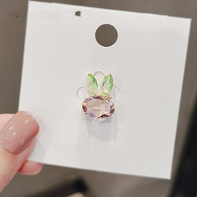 Saldas, jaukas truša ziedu kristāla saktas sievietēm, meitenēm, modes preču veikali maza izmēra dzīvnieku nozīmītes piespraudes Skolas soma rokassomu aksesuāri