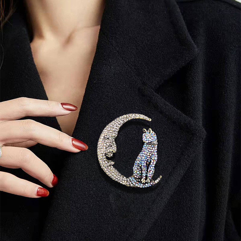 2022 broșe strălucitoare de pisică așezată și lună pentru femei cu stras mare, animale de companie frumoase, pentru petrecere, birou, broșă cu diamante incrustate, cadouri