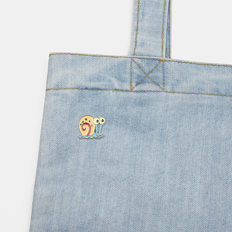 Ace drăguțe emailate Broșe cu melci de desene animate cămașă geantă cu revere drăguț insignă de animale bijuterii cadouri pentru prieteni comerț cu ridicata