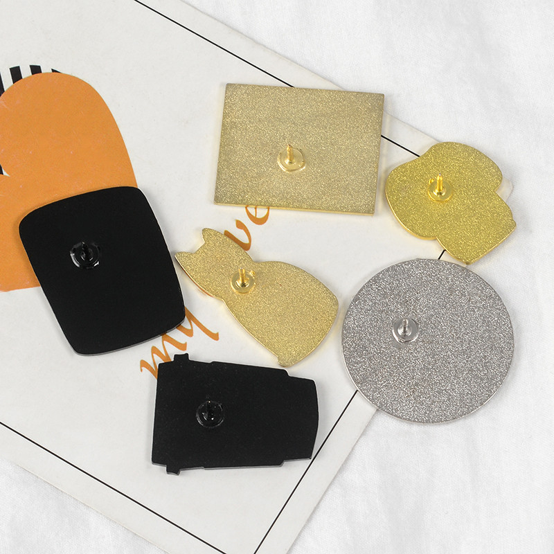 Introvert Loner Loser Club Ace emailate Insigne pentru autism Brose personalizate pentru pisici Geanta haine Ace de rever Punk Negru Alb Bijuterii Cadou