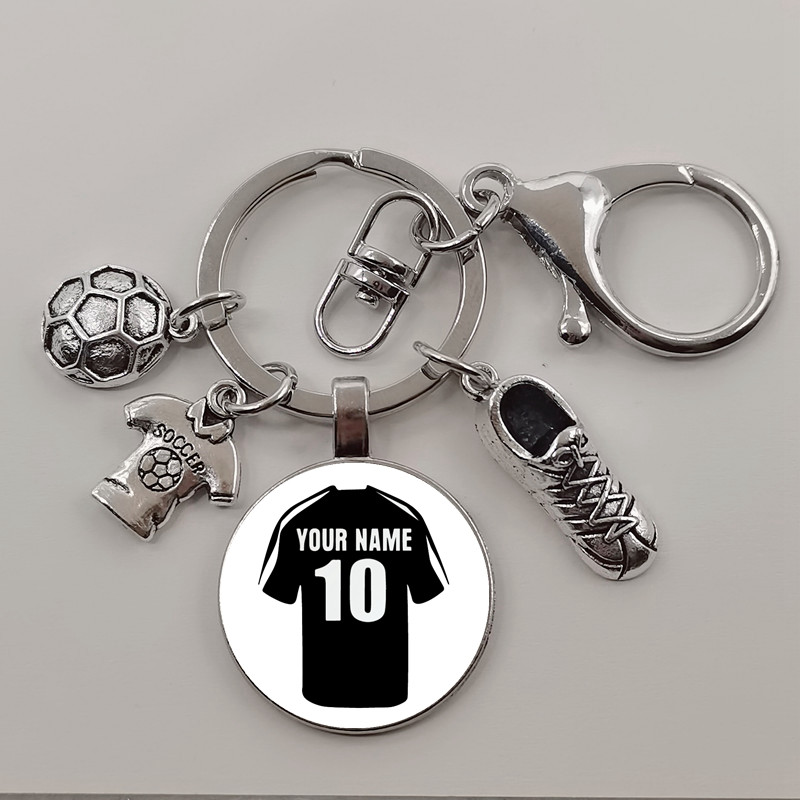 Futbola DIY atslēgu piekariņš ar pielāgotu nosaukumu, lai spēlētu futbolu zēnu atslēgu piekariņš, DIY atslēgu piekariņš futbola mīļotājiem