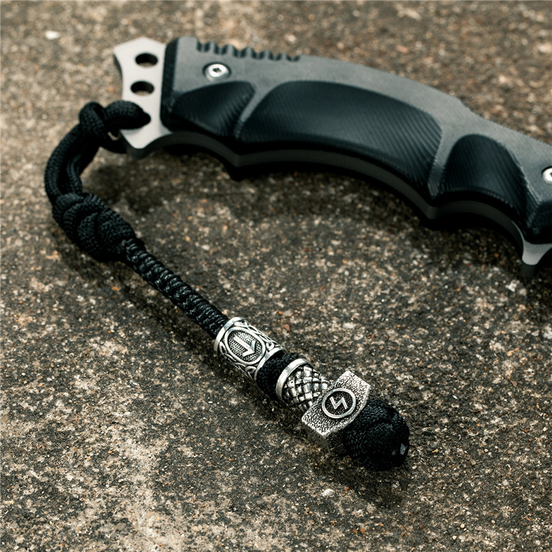 Retro Vikings Kulcstartó Kés Medál Férfi Női Autós Kulcstartó Fonott Paracord kötél Skandináv kalózok Rúna Amulett Kézzel Készített Ékszer Ajándék