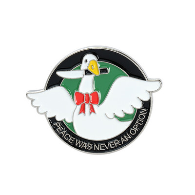 Emaljas adatas dunča zoss atloka piespraudes Angry Goose ar nazi piespraudes Aksesuāri somai Jaka Mugursomas dekorēšana Rotaslietas