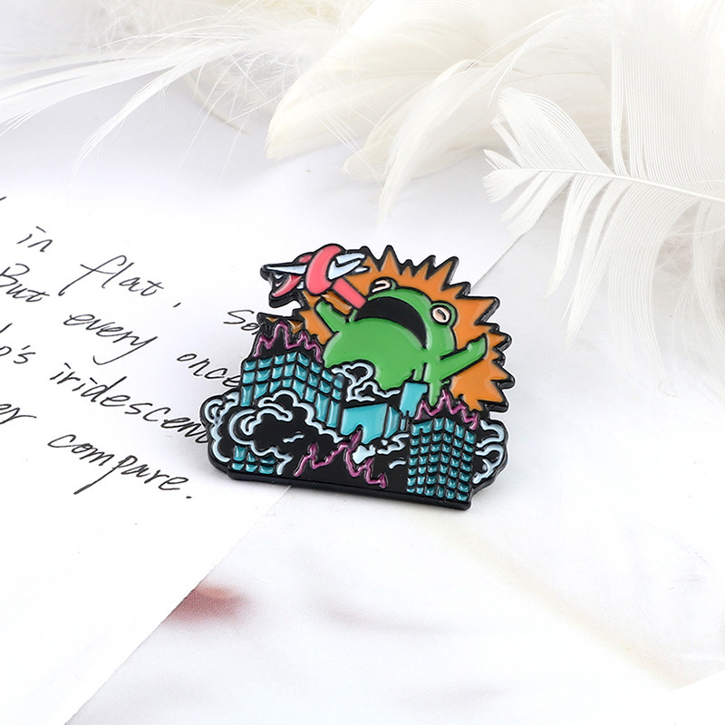 Broșă de groază Broască Noutate Animale creative Ace email Distruge orașul Denim Rucsac Insigna Artă Ace de rever Bijuterii Cadou pentru prieteni