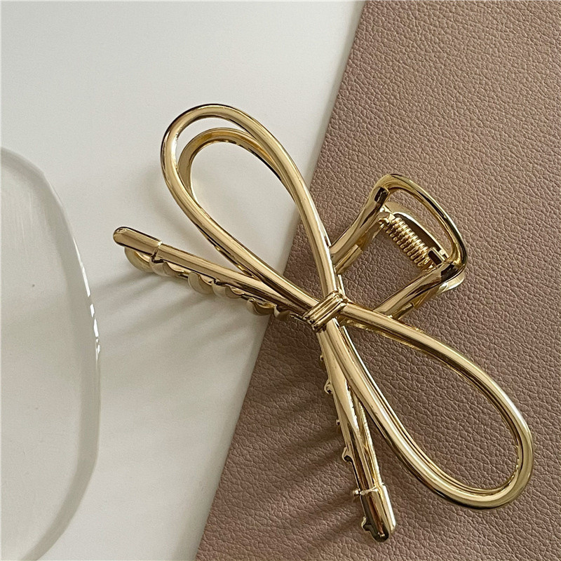 Big Bowknot Punk Metal Gold Silver Щипки за коса Мода Корея Cross Bow Crab Claw Clip Hairgrip Аксесоари за коса за жени Нови