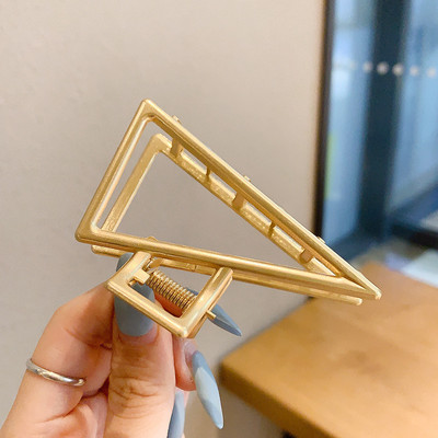 Tendință Geometrie Accesorii pentru păr Femei Agrafă pentru gheare de păr Aur Argintiu Punk Metal Simulare Perlă Big Jaw Crab Articole pentru cap Bijuterii 2022