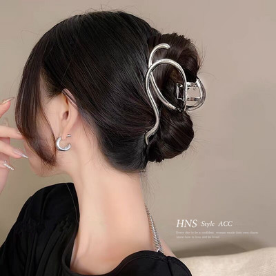 56Styles Koreai Fém Arany Ezüst Női Hajkapcsok Gyöngyök Hajtűk Hajkiegészítők Geometrikus Rák Hajcsat Női Barrette