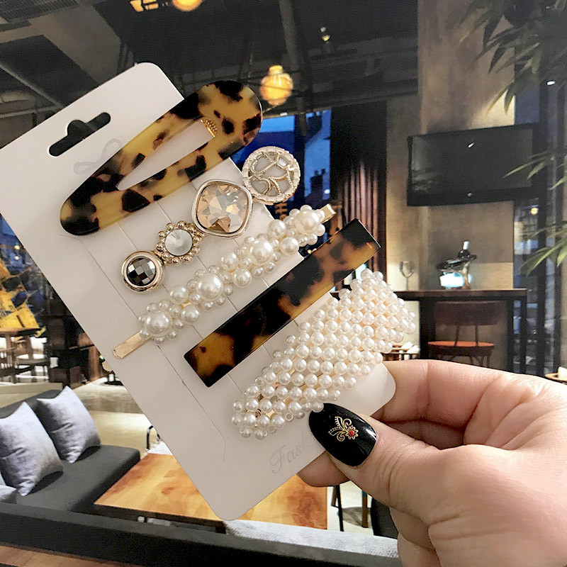 5 бр./компл. Акрилна щипка за коса за жени 2020 Модна симулация на перлени шноли Усмивка Любовно писмо Дръжки за коса Златни аксесоари за коса