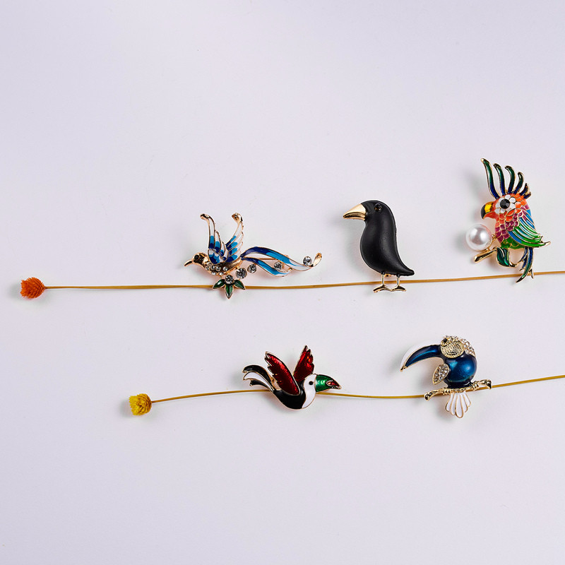 La modă email emailat papagal cioara bufniță broșe pasăre ace femei moda ramură animale drăguț ace costume rochie pălărie eșarfă copii bijuterii casual