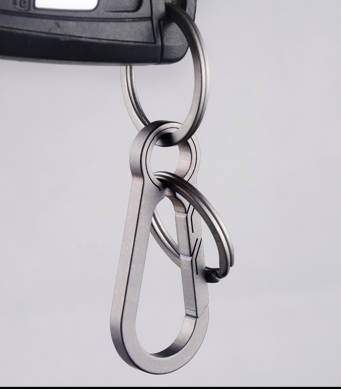 Titaanist karabiinist võtmeklamber EDC võtmehoidja aas konks Titaanist auto võtmehoidja loov korgitseriga võtmehoidja ripatsiga kingitus mehele