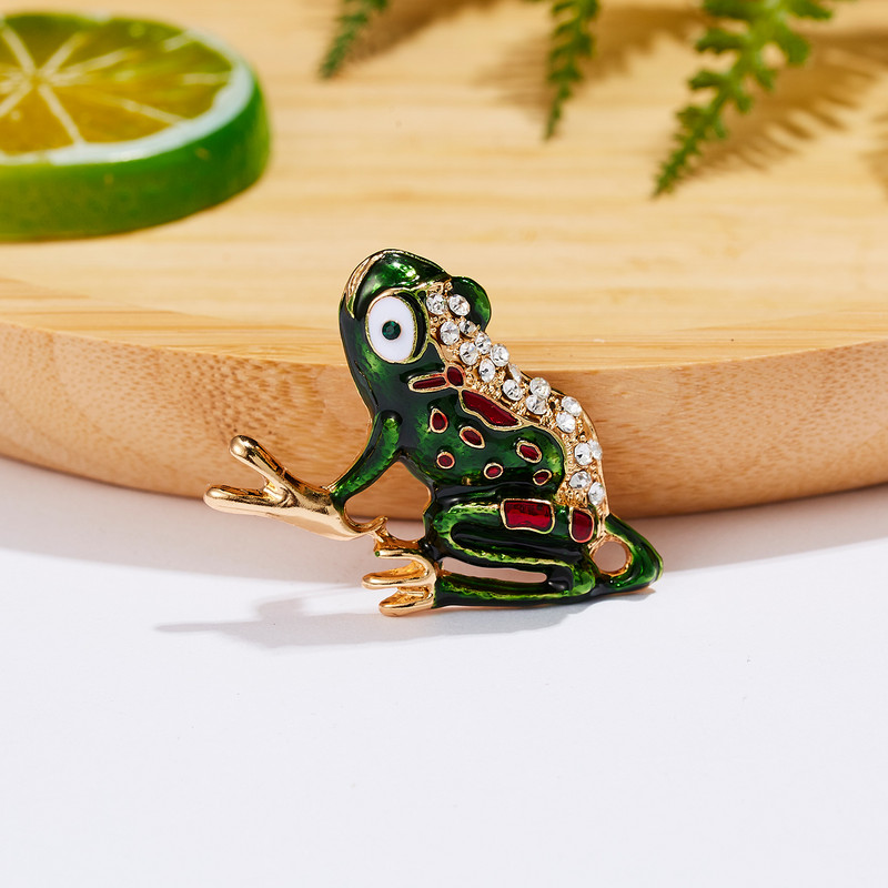 Vii drăguț verde animal broască broască de lux strasuri de culoare aur broșe metal ace pentru femei moda rochie accesorii haine