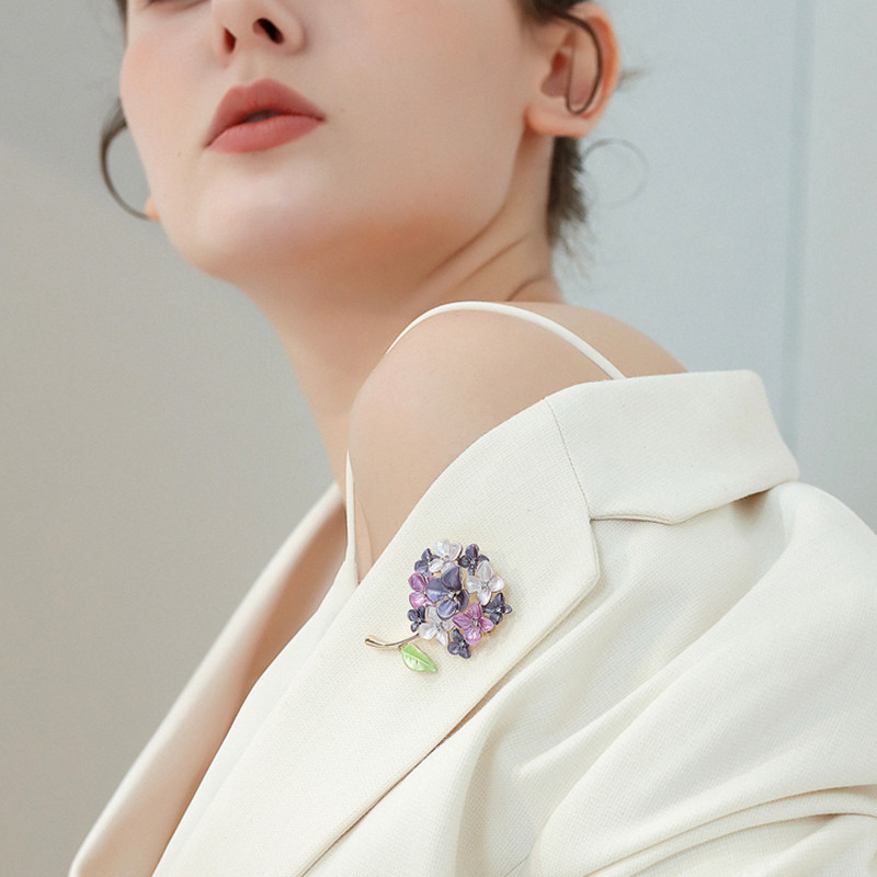 Broșă boboc de flori roșii broșă feminină atmosferă japoneză și coreeană cardigan simplu haină haină pin de modă