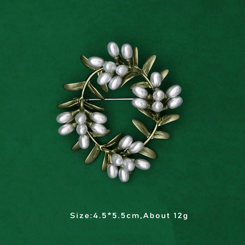 Модна модерна сплав емайлирана брошка с бели флорални листа Брошка с момина сълза Игла с високо качество на бижута за жени Катарама за шал