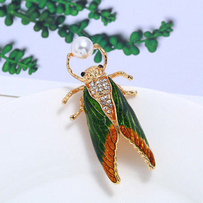 Eredeti személyre szabott Insect Animal bross női retro sokoldalú strassz bross bross kabát kardigán egyszerű kiegészítők