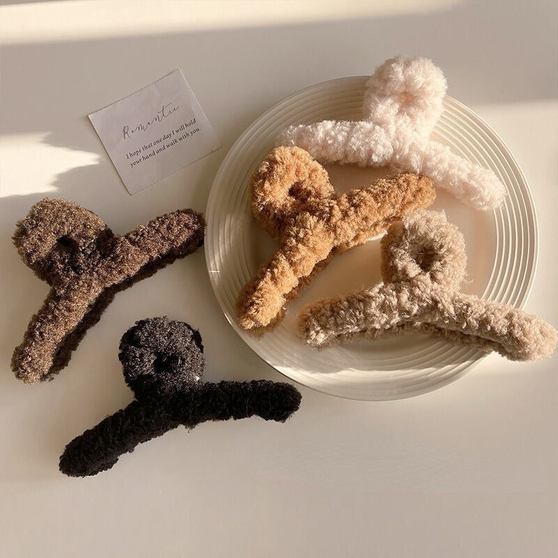 Elegantiški pliušiniai plaukų žnyplės segtukai Paprasti, dideli, krabų plaukų segtukai moterims plaukų segtukai Madingi plaukų priedai Ryklio galvos apdangalai