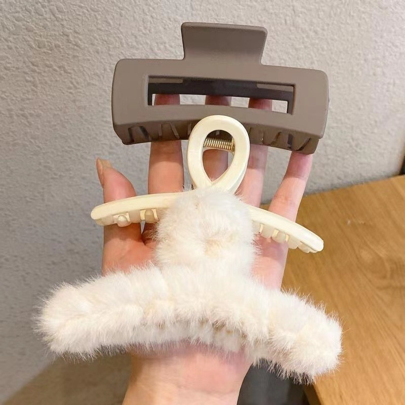 Elegantiški pliušiniai plaukų žnyplės segtukai Paprasti, dideli, krabų plaukų segtukai moterims plaukų segtukai Madingi plaukų priedai Ryklio galvos apdangalai