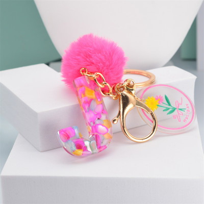 Breloc cu pompon roz, cu 26 de litere, breloc cu alfabet inițial din rășină roz, cu etichete delicate pentru femei, poșetă, geantă de mână pandantiv