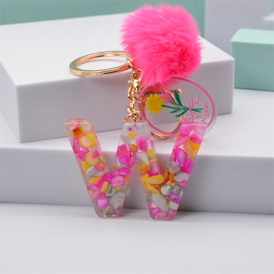 Breloc cu pompon roz, cu 26 de litere, breloc cu alfabet inițial din rășină roz, cu etichete delicate pentru femei, poșetă, geantă de mână pandantiv