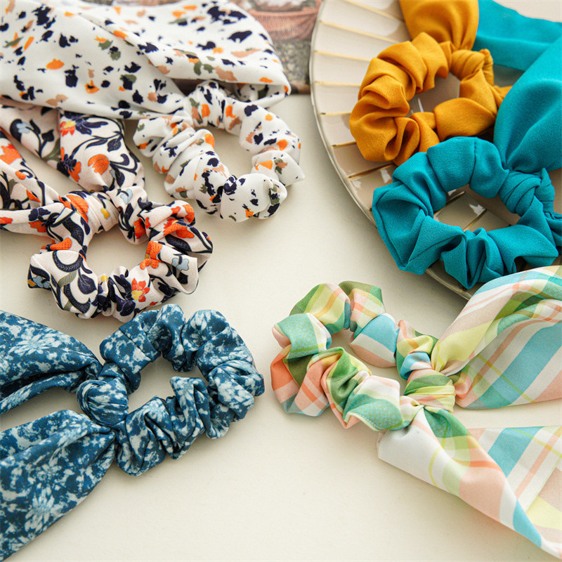 Eșarfă de păr Scrunchie de păr Scrunchie din șifon Floral Benzi de păr Suport pentru coadă de cal Cravate Scrunchy Accesorii vintage pentru femei, fete