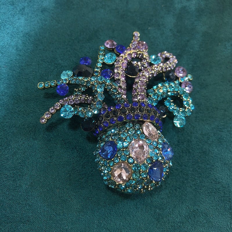 Divat Exquisite Creative Animal Bross Divat Sea Life Octopus Pin öltöny bankett fűző kiegészítők
