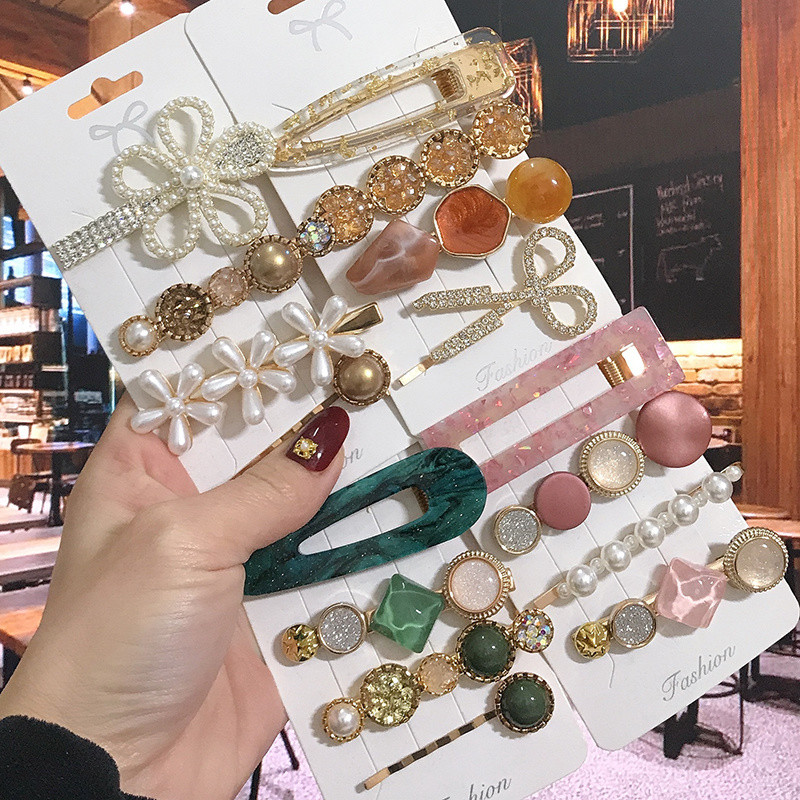 1 set Agrafe de păr Fashion Pearl Flower Cristal pentru femei 2022 Fashion Acrylic Hair Accessories Grips de păr