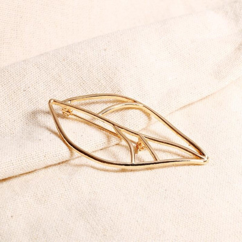 Timlee X165 New Simple Temperamental Leaf Moon Alloy Bros Pins Fashion Jewelry Veleprodaja.