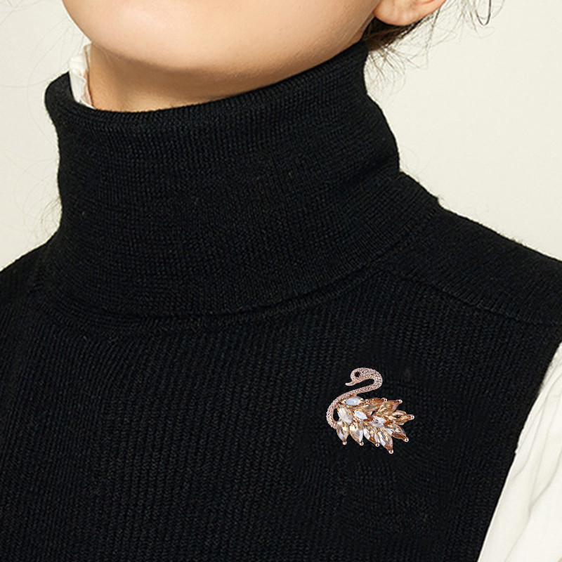 Võluv Crystal Swan Pross Moeehted Rhinestonest Loomade Pross Naistele ja Tüdrukutele Kuubiku Tsirkooniumoksiidist Lind Pross Kaunistus