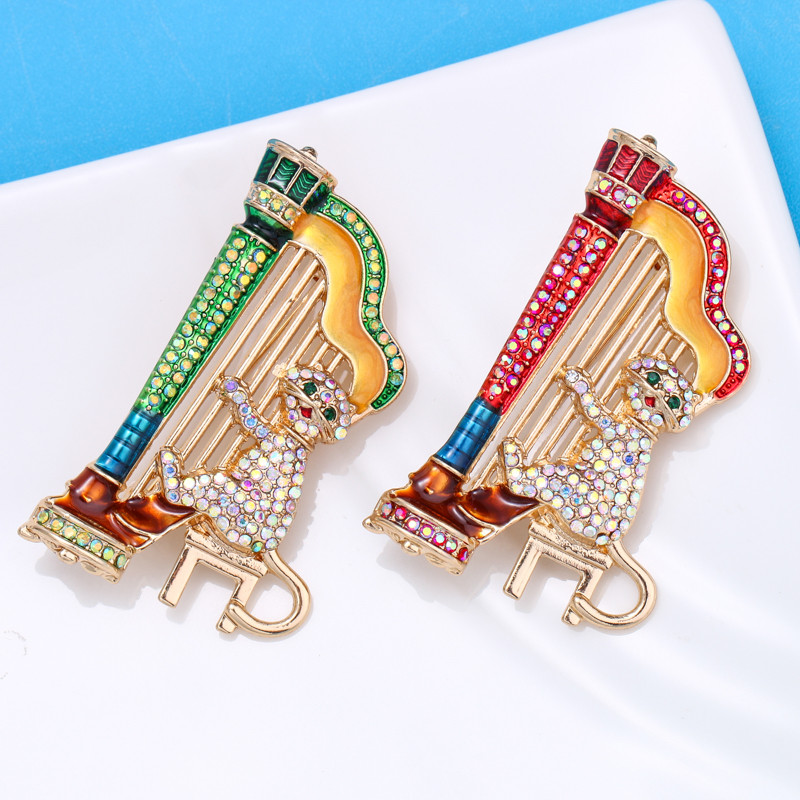 Wuli&baby Broșă de pisică cu muzică strălucitoare cântând la harpă muzician multicolor cu strass drăguț animale femei broșă ace bijuterii cadou