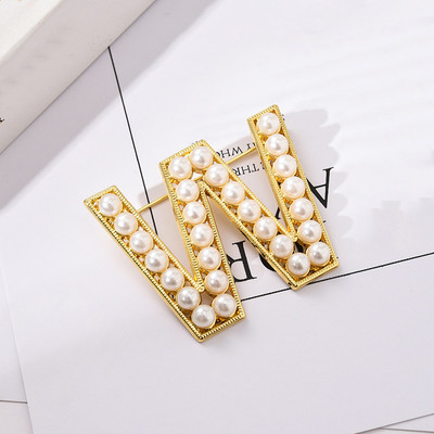 Broșe creative cu litere engleză din perle de imitație pentru femei, ace emailate, insigne, bijuterii, cadouri pentru Anul Nou Prieteni значки