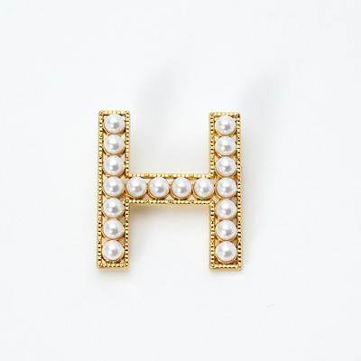 Broșe creative cu litere engleză din perle de imitație pentru femei, ace emailate, insigne, bijuterii, cadouri pentru Anul Nou Prieteni значки
