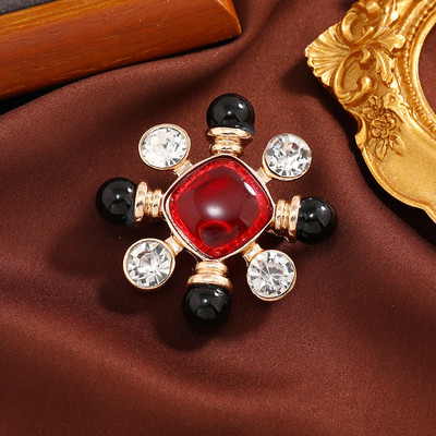 Vintage naiste barokkkristallristist prossid, nööpnõelad Retro Palace klassikalised trendikad ehted, aksessuaarid Disain Kullavärvi prossinõel