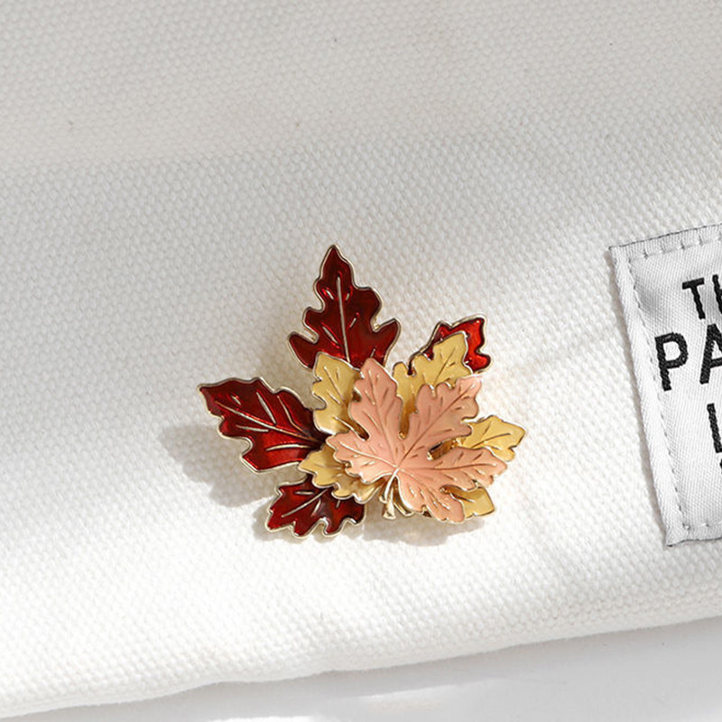 Broșă vintage pentru femei Broșe din frunze de arțar pentru femei Broșă cu rever emailat din aliaj pentru pulover haină Accesorii pentru îmbrăcăminte bijuterii