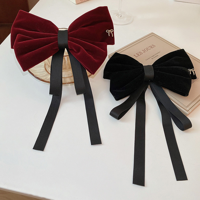 Suured paelad juuksepaelad juuksenõelad, kaunistused, juuksenõelad, nööpnõelad.