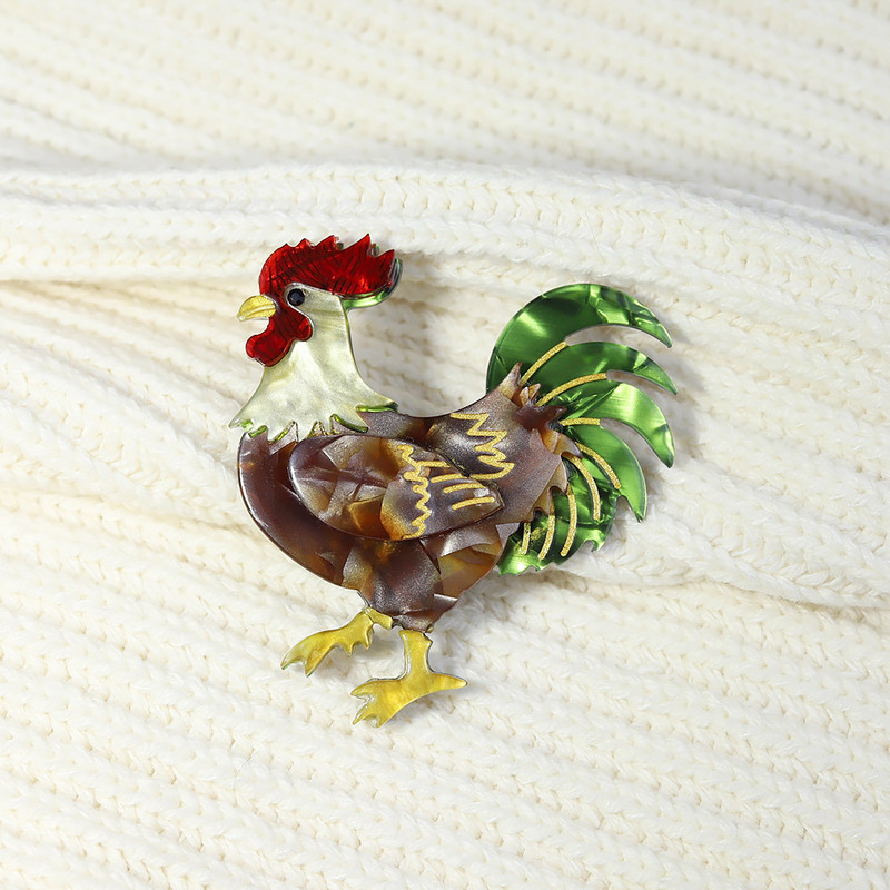 Prilagođeni ručno izrađeni živopisni arcilni broševi pijetla s velikim repom za žene Dizajnerski uniseks uredski broševi za pileće zabave Pokloni